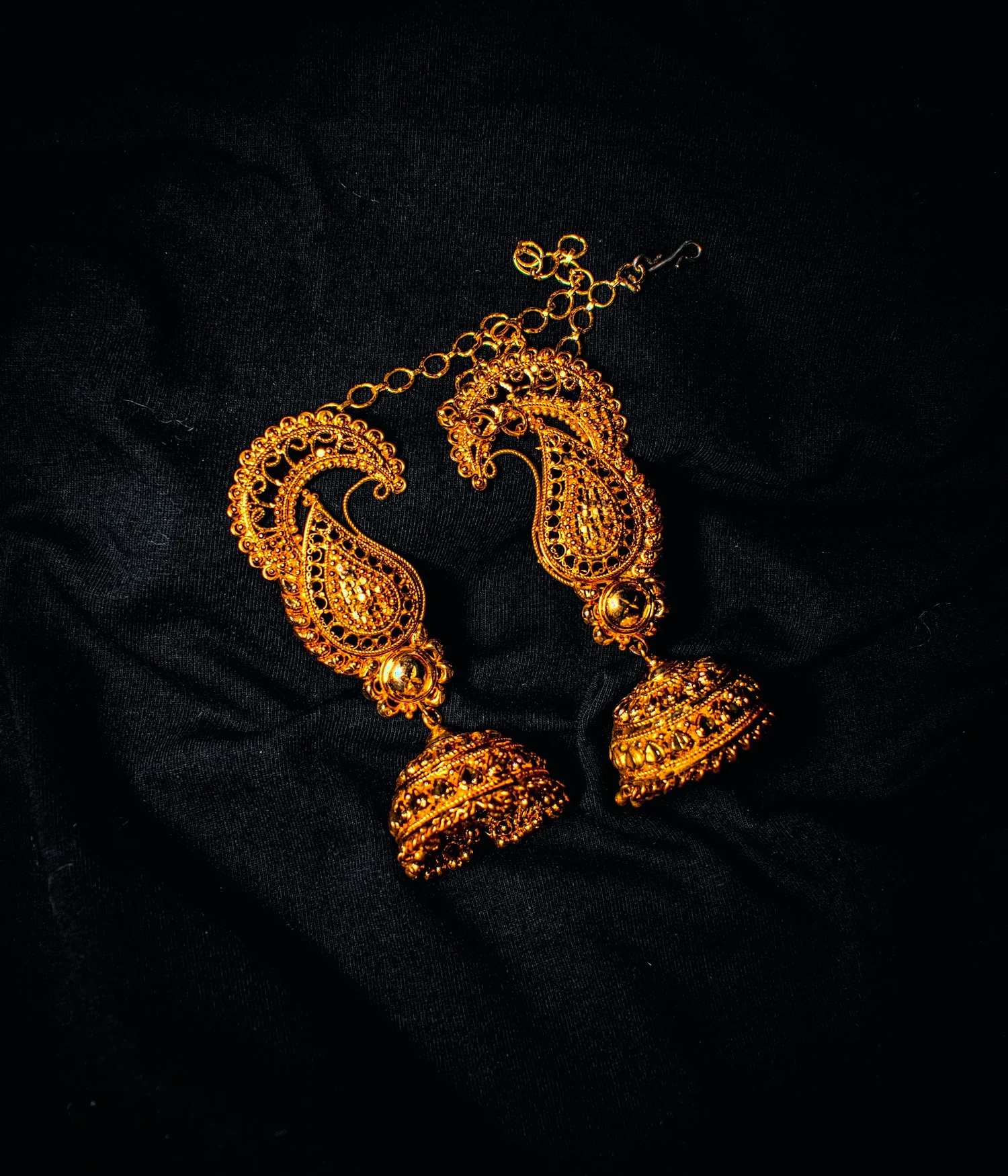 Ceylon Blue Earrings