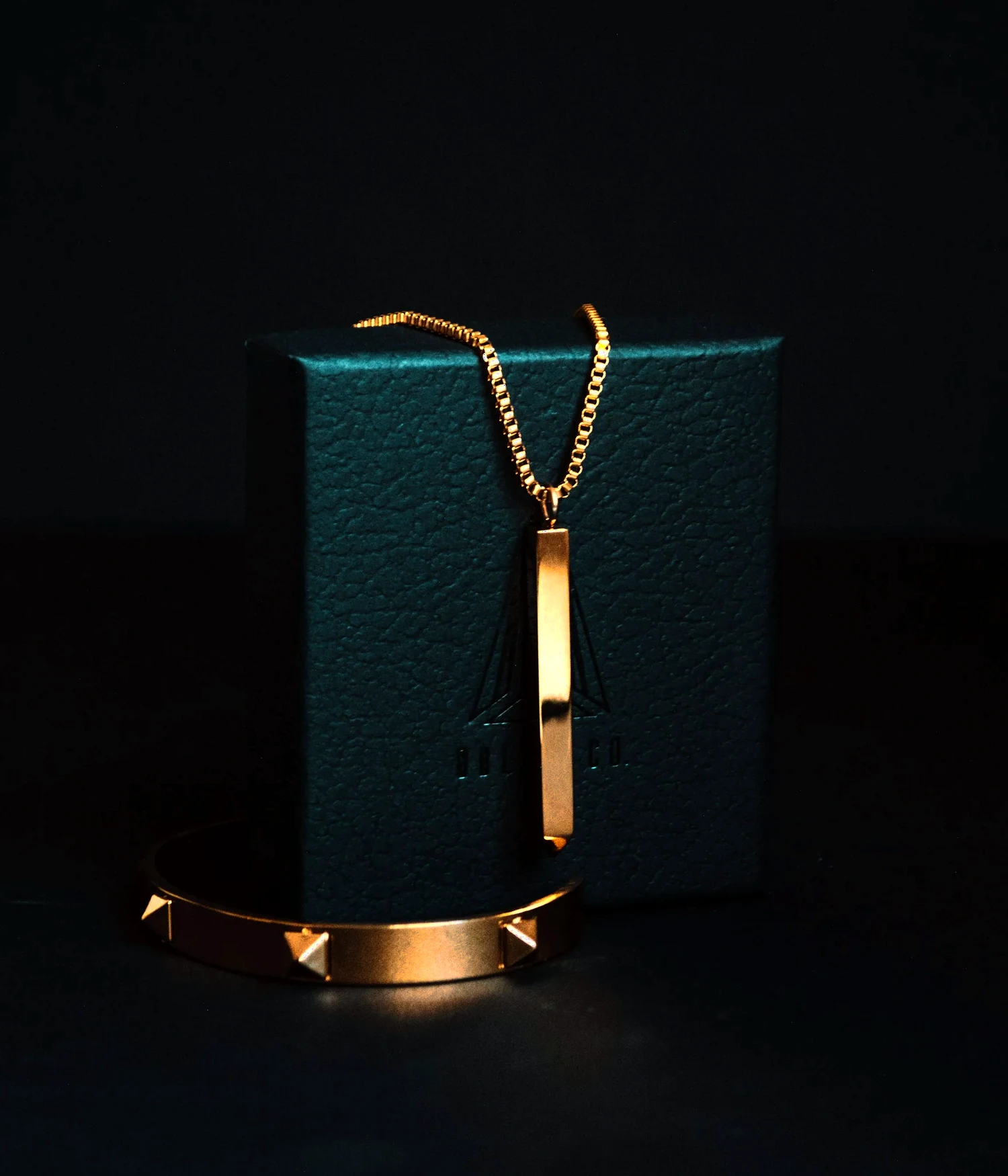 Minimal Gold Pendant